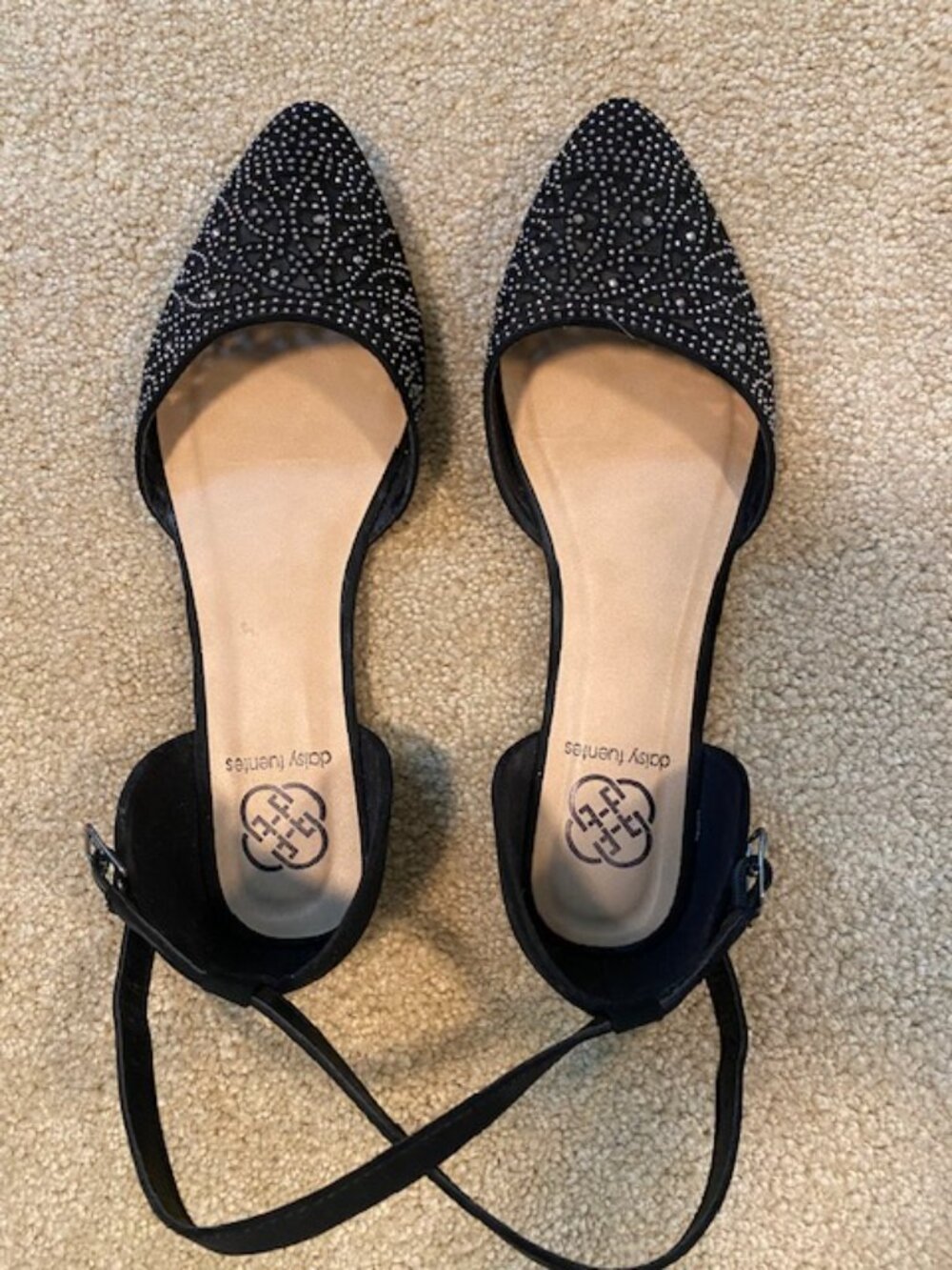 Daisy Fuentes Flat Womens Size 8M